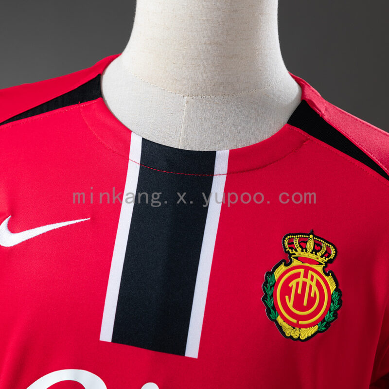 camiseta-rcd-mallorca-primera-equipacion-2025-2026-cuello