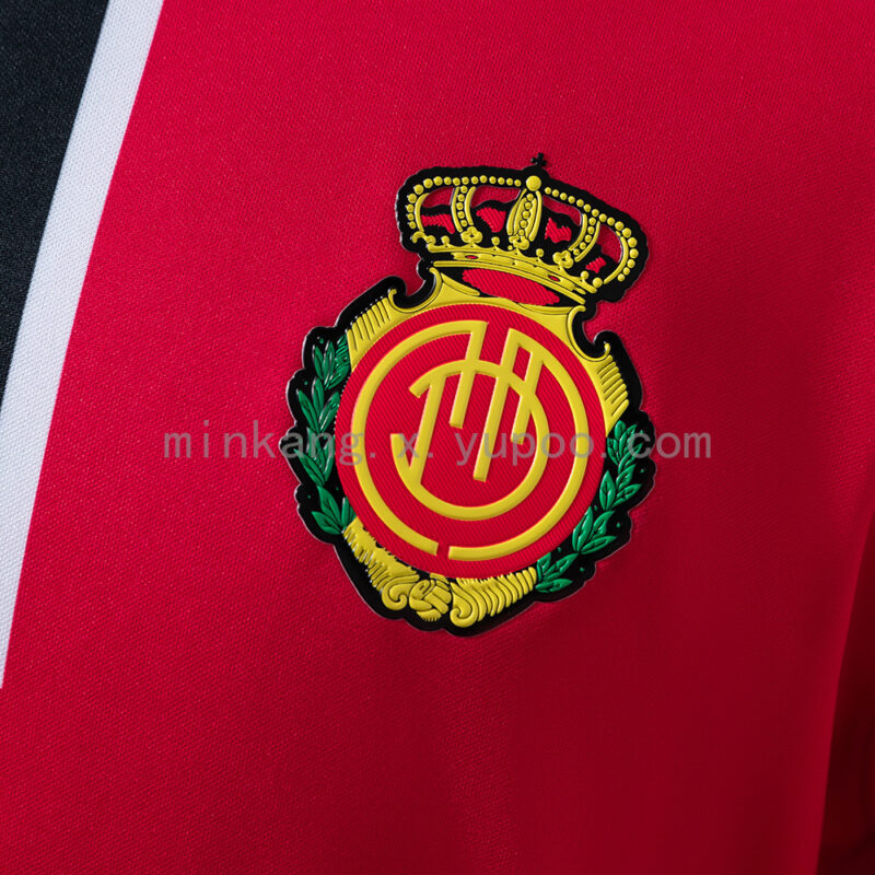 camiseta-rcd-mallorca-primera-equipacion-2025-2026-escudo