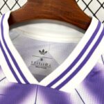 camiseta-real-madrid-edicion-especial-morado-2025-2026-cuello