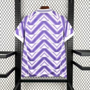 camiseta-real-madrid-edicion-especial-morado-2025-2026-parte-trasera