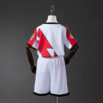 conjunto-niño-rayo-vallecano-primera-equipacion-2025-2026-parte-trasera