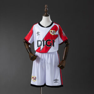 conjunto-niño-rayo-vallecano-primera-equipacion-2025-2026