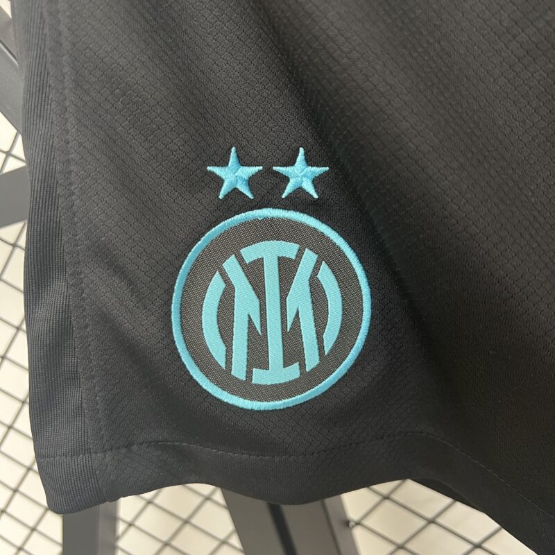 pantalon-corto-inter-milan-primera-equipacion-mundial-2026-escudo
