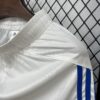 pantalon-corto-leeds-united-primera-equipacion-2025-2026-lateral