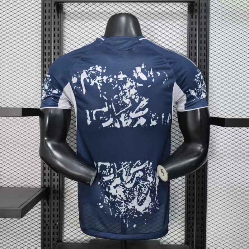 camiseta-al-nassr-edicion-especial-version-jugador-2025-2026-parte-trasera
