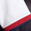 camiseta-arsenal-primera-equipacion-retro-2021-2022-puño