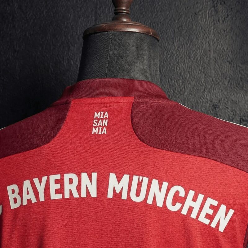 camiseta-bayern-munich-primera-equipacion-retro-2021-2022-cuello-trasero