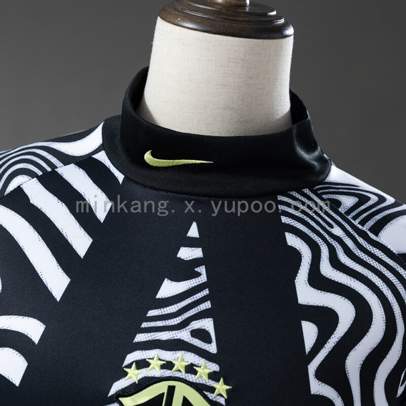 camiseta-brasil-portero-manga-larga-2026-cuello