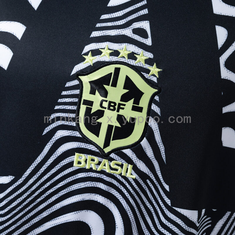 camiseta-brasil-portero-manga-larga-2026-escudo