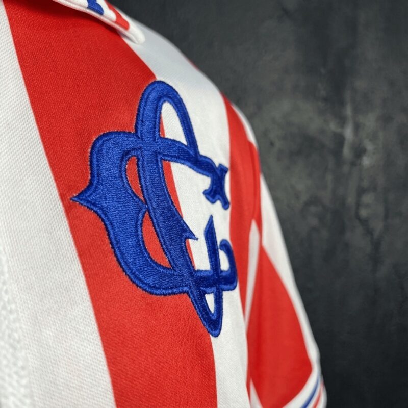 camiseta-chivas-retro-110-aniversario-manga-larga-2016-2017-escudo
