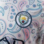 camiseta-manchester-city-tercera-equipacion-retro-2020-2021-escudo-2