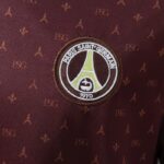 camiseta-psg-retro-segunda-equipacion-2006-2007-escudo