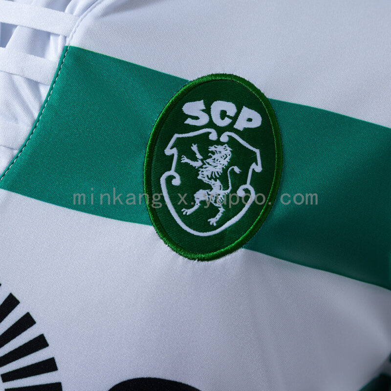 camiseta-sporting-de-lisboa-primera-equipacion-retro-2018-2019-escudo