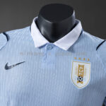 camiseta-uruguay-primera-equipacion-version-jugador-mundial-2026-cuello