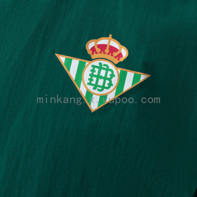 cortaviento-real-betis-reversible-2025-2026-escudo-1