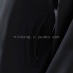 cortaviento-real-madrid-vengadores-negro-2025-2026-lateral