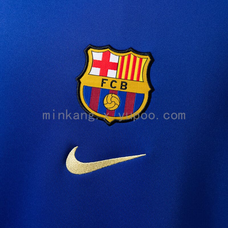 sudadera-barcelona-manga-larga-2025-2026-escudo