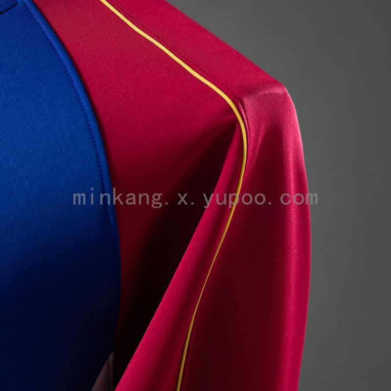 sudadera-barcelona-manga-larga-2025-2026-hombro
