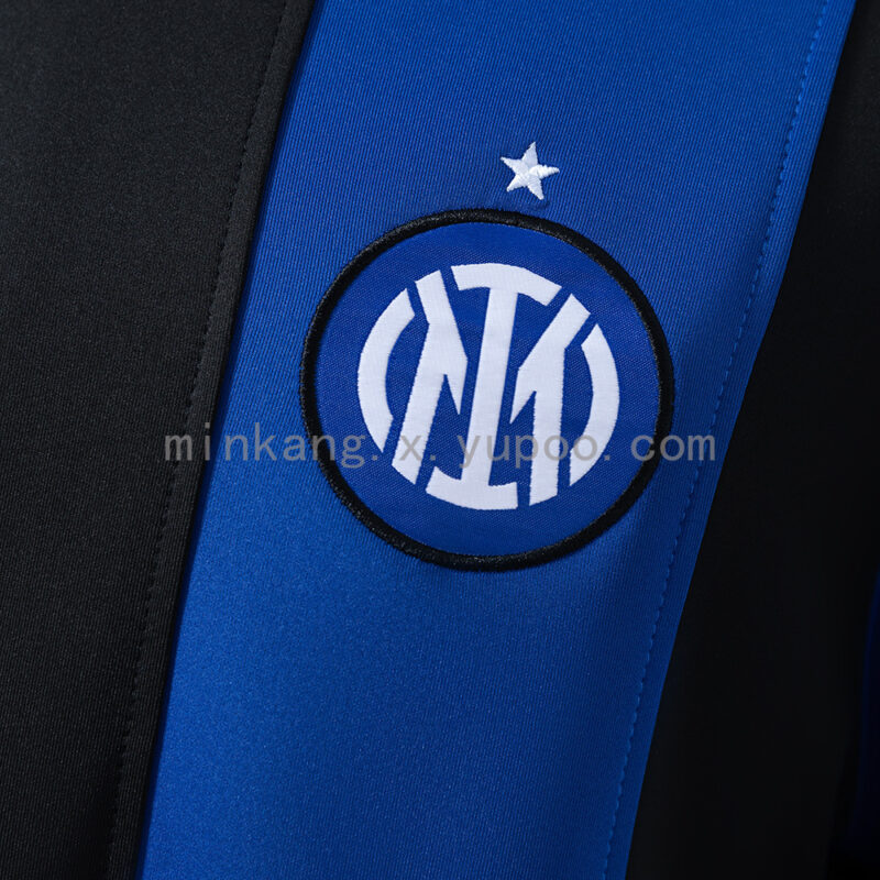 sudadera-inter-milan-manga-larga-azul-negro-2025-2026-escudo