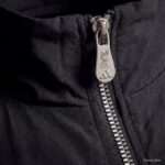 Cortaviento Liverpool Negro 2025-2026 cuello