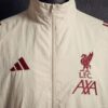 Cortavientos Liverpool Beige 2025-2026-pecho