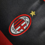 camiseta-ac-milan-tercera-equipacion-retro-1998-1999-escudo