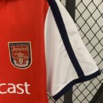 camiseta-arsenal-retro-2001-2002-puño