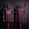 camiseta-arsenal-rojo-vino-2025-2026