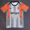 camiseta-chelsea-calentamiento-2025-2026