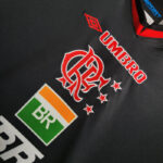 camiseta-flamengo-tercera-equipacion-retro-1999-escudo