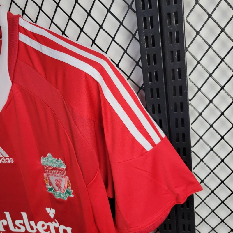 camiseta-liverpool-primera-equipacion-champions-league-retro-2008-2009-puño