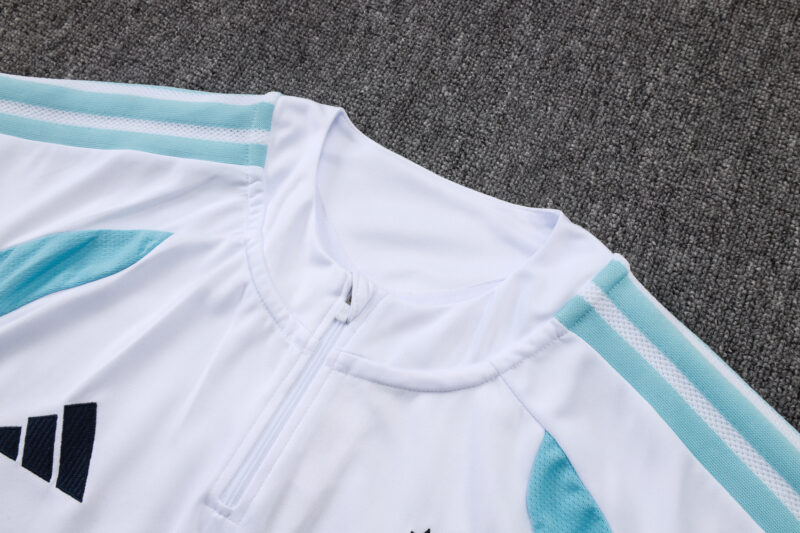 chandal-argentina-creamallera-baja-blanco-2026-2027-cuello