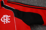 chandal-flamengo-rojo-2025-2026-hombro