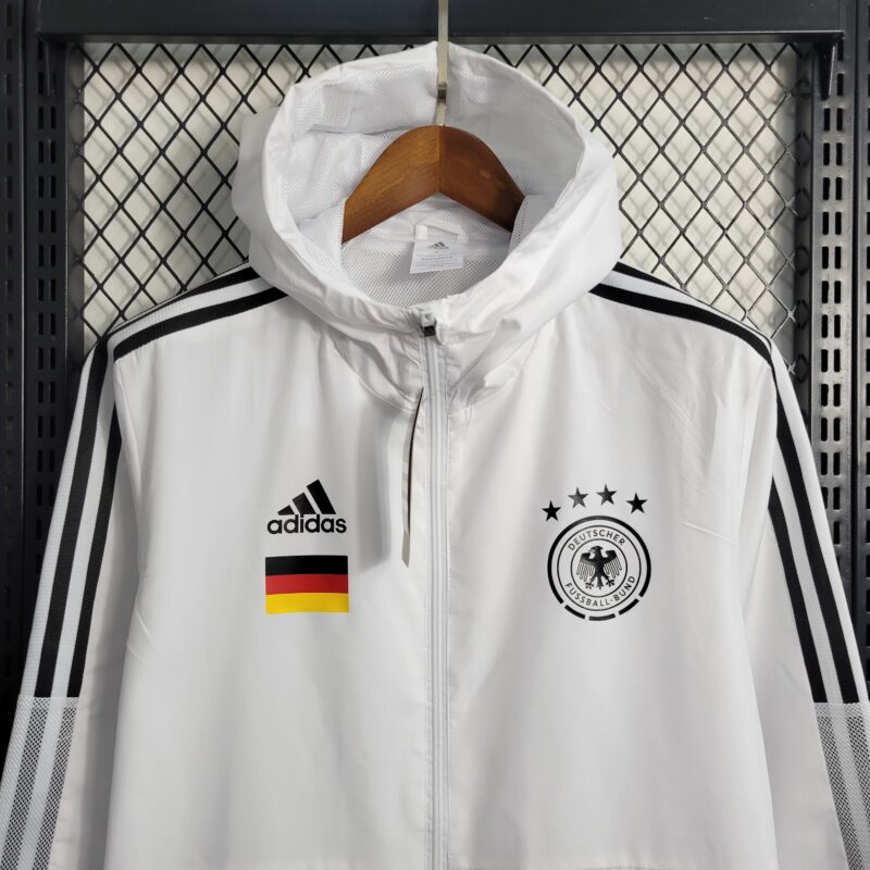 cortaviento-con-capucha-alemania-2025-2026-pecho