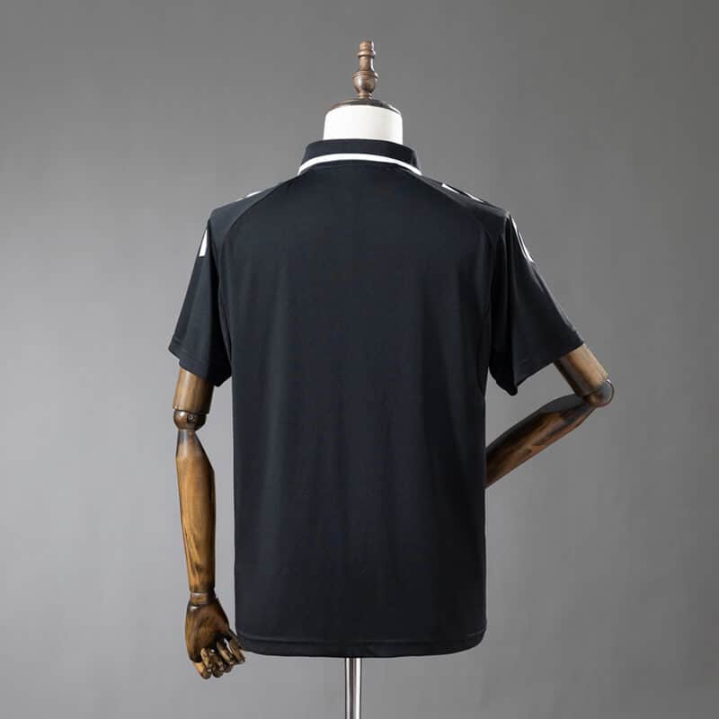 camiseta-alemania-polo-negro-2025-2026-parte-trasera