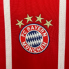 camiseta-bayern-munich-primera-equipacion-retro-2017-2018-escudo