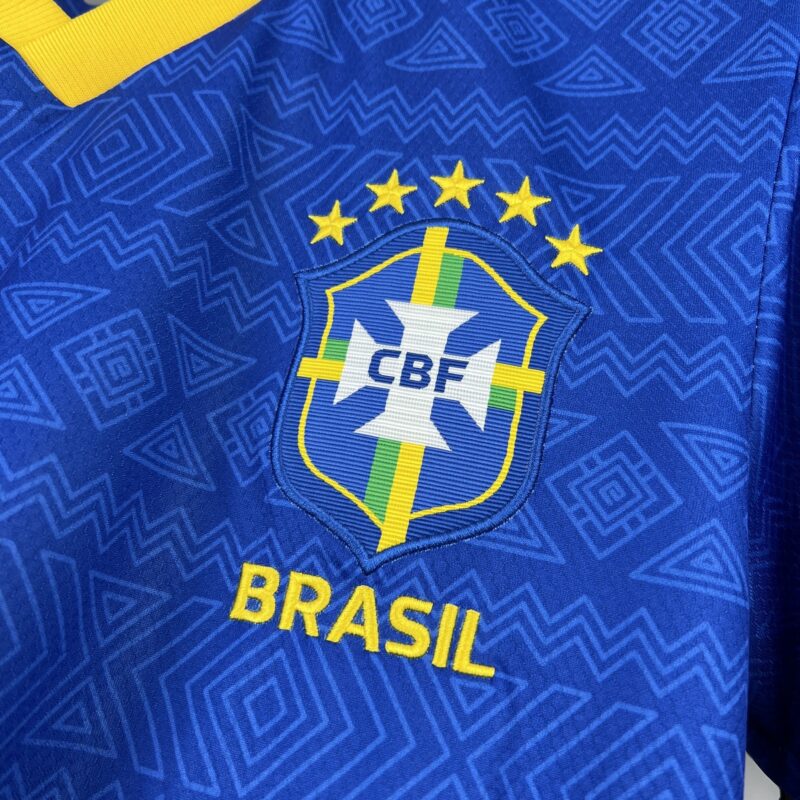 camiseta-brasil-edicion-especial-2026-escudo