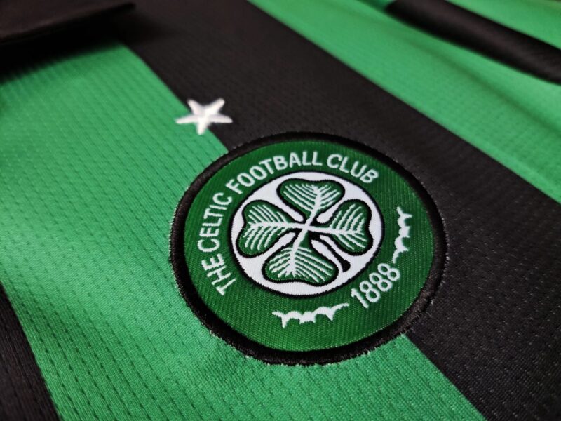 camiseta-celtic-fc-primera-equipacion-retro-2006-2007-escudo