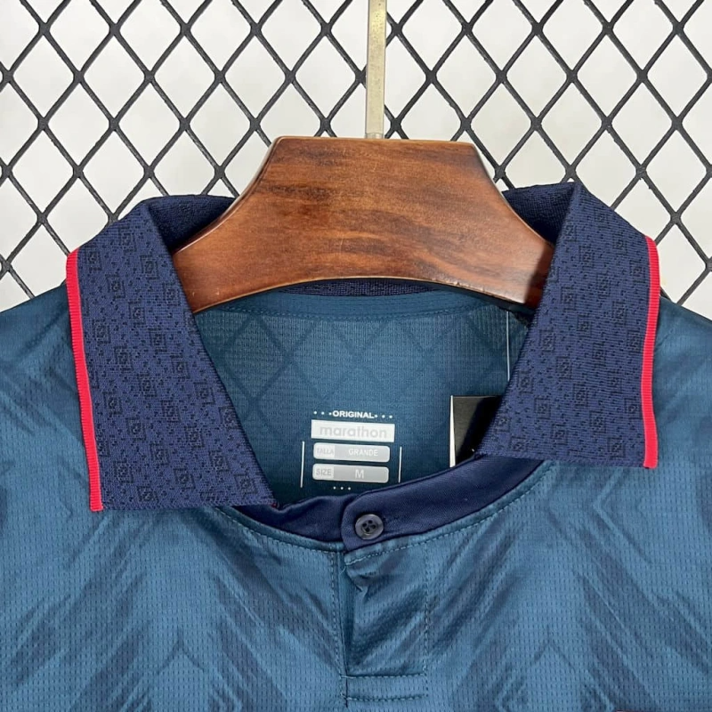camiseta-ecuador-segunda-equipacion-mundial-2026-cuello