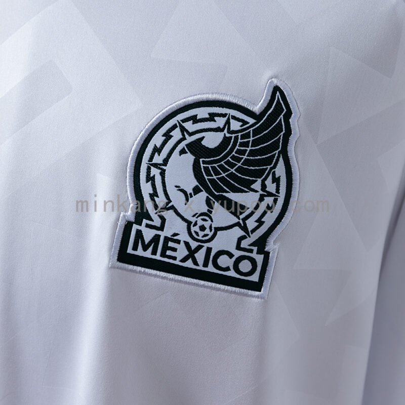 camiseta-mexico-segunda-equipacion-manga-larga-2026-escudo