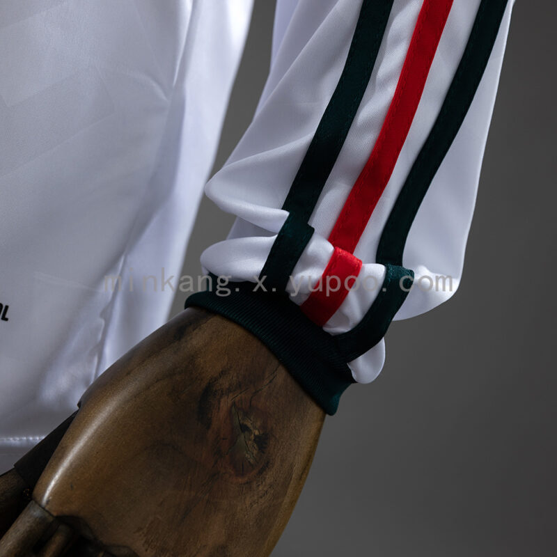 camiseta-mexico-segunda-equipacion-manga-larga-2026-puño