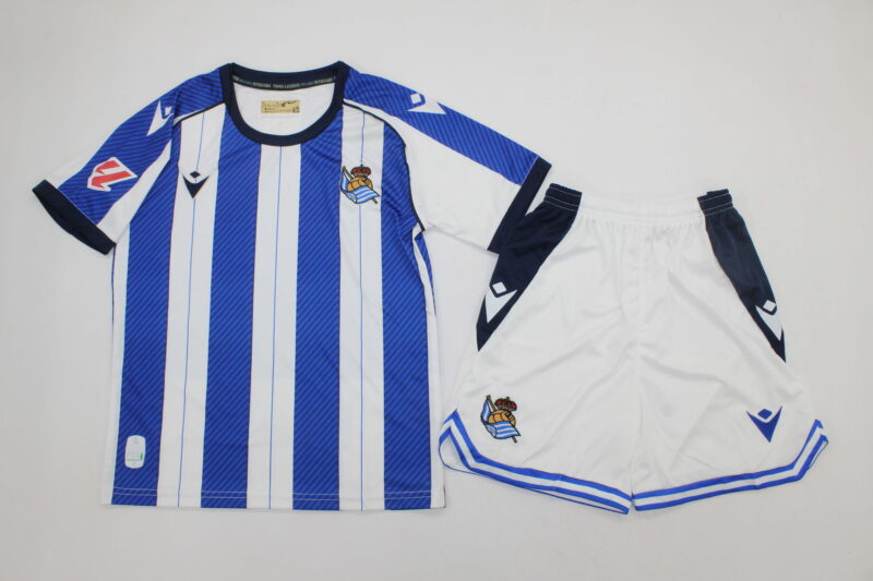 conjunto-niño-real-sociedad-primera-equipacion-2025-2026