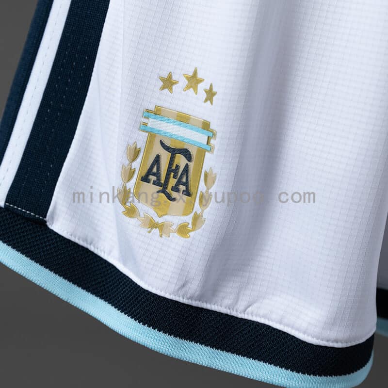 pantalon-corto-argentina-primera-equipacion-version-jugador-mundial-2026-escudo