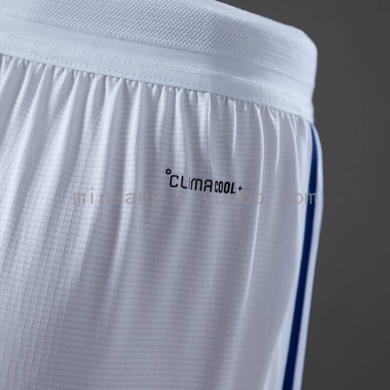 pantalon-corto-japon-primera-equipacion-version-jugador-mundial-2026-lateral