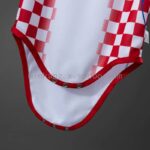 body-de-bebe-croacia-primera-equipacion-2026-2027-parte-inferior