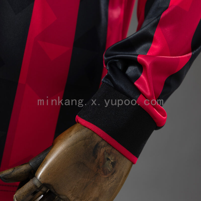 camiseta-ac-milan-primera-equipacion-retro-manga-larga-1993-1993-puño