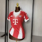 camiseta-bayern-munich-primera-equipacion-mujer-2025-2026-parte-inferior-2