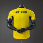 camiseta-borussia-dortmund-primera-equipacion-version-jugador-2026-2027-parte-trasera