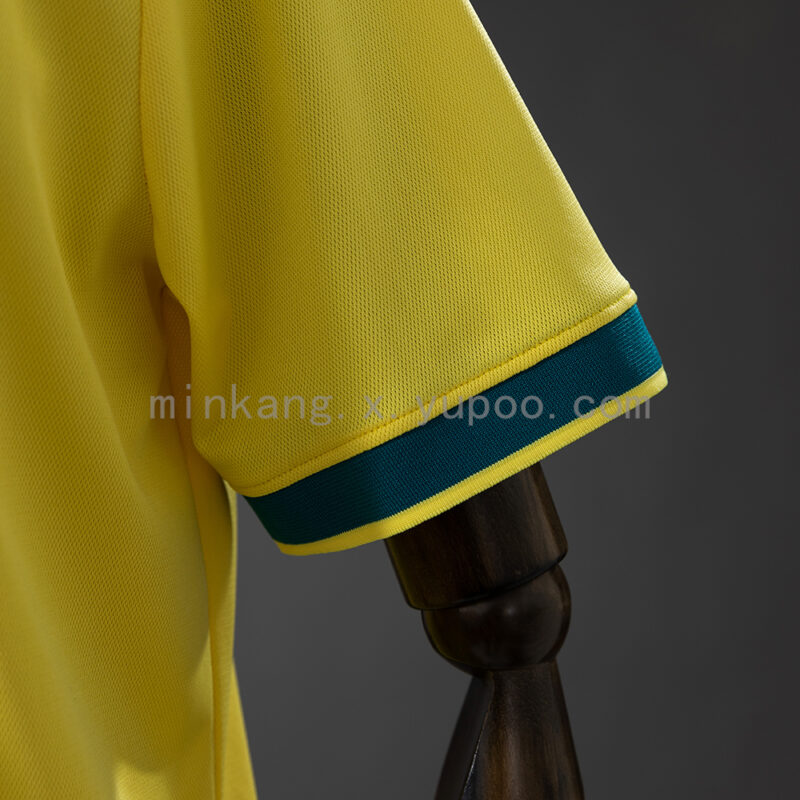 camiseta-brasil-polo-2026-puño