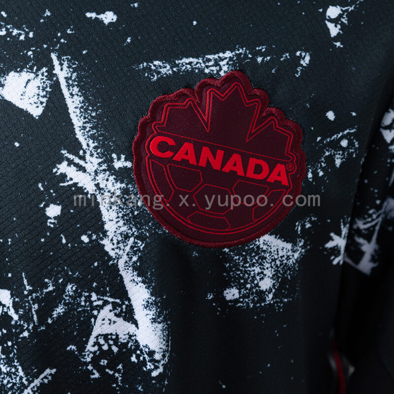 camiseta-canada-segunda-equipacion-mundial-2026-escudo